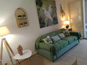 Studio Rez de jardin St Aygulf